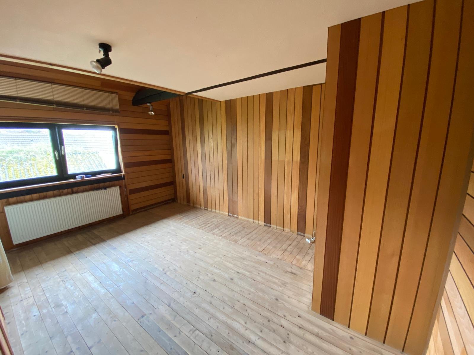 Großes Haus mit 2 Wohnungen zum vermieten und viel Platz zur Eigennutzung - großer Garten oder Potenzial für eine weitere Neubebauung