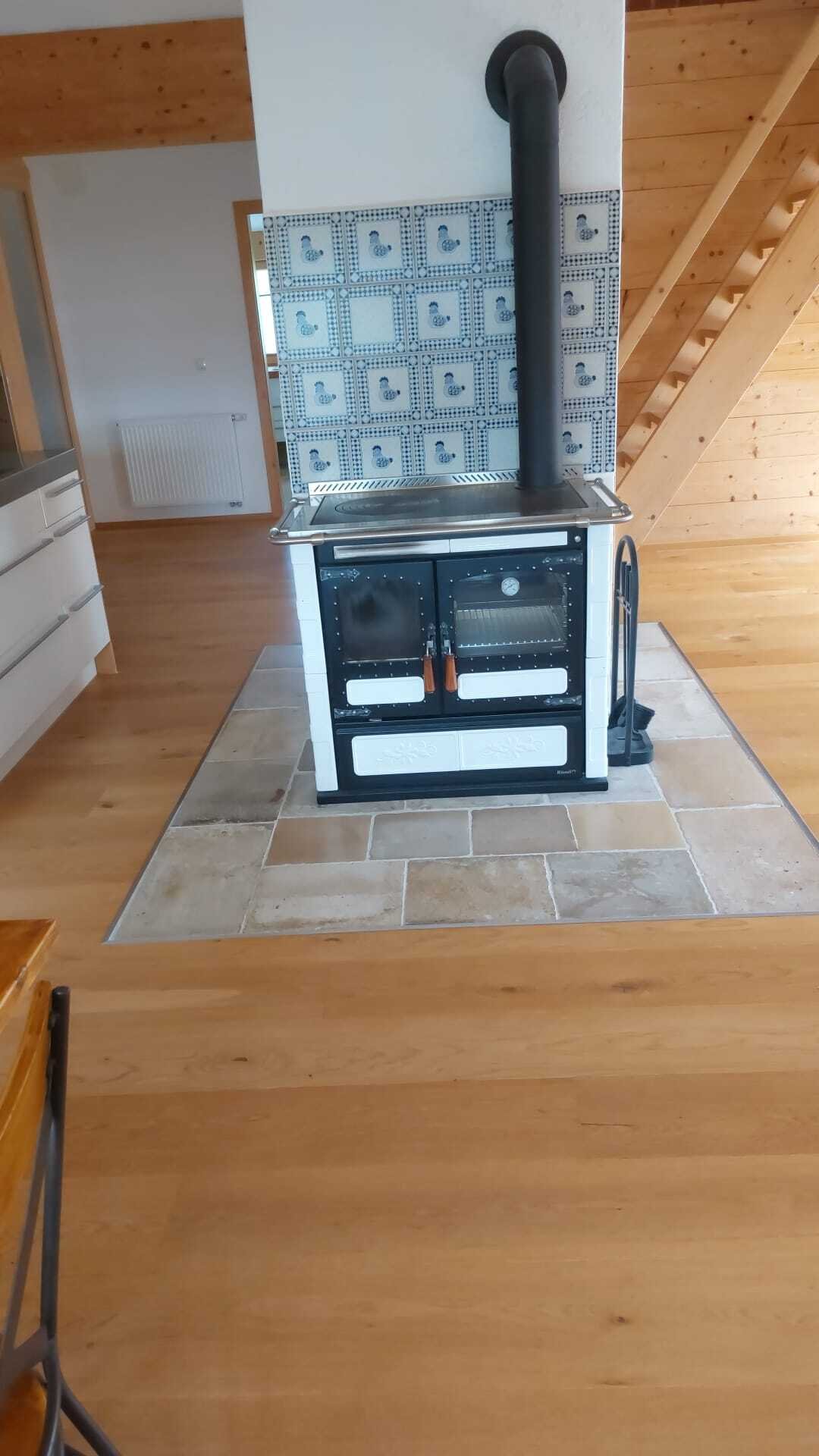 Exklusive Doppelhaushälfte in Alleinlage im schönen Oberallgäu     Wohnen mit Bergblick - Ihr neues Zuhause im Grünen – familienfreundlich, hochwertig