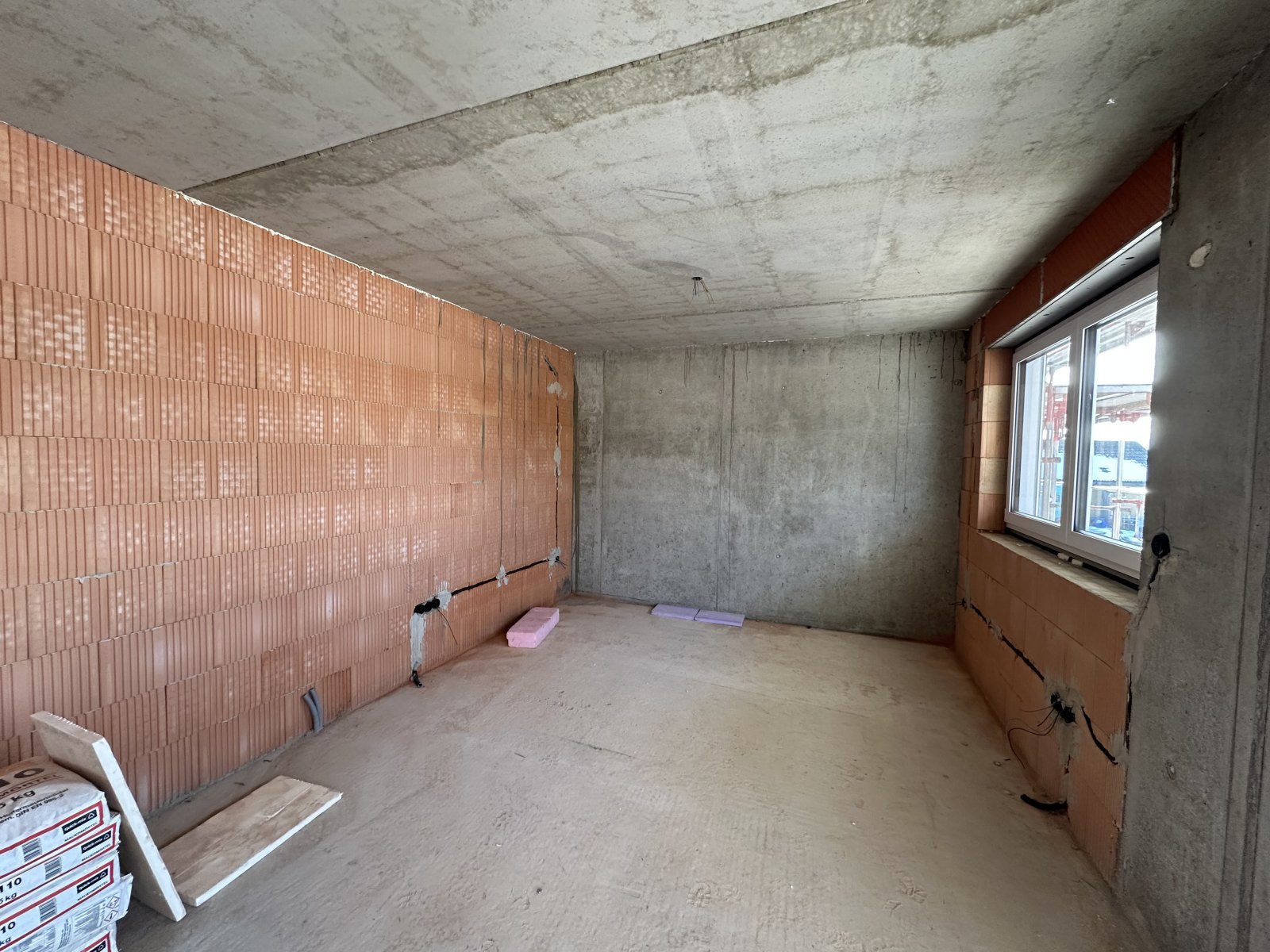 NEUBAU - Exclusives Wohnen mit Bergblick - Ihr neues Zuhause im Grünen – familienfreundlich, hochwertig, zukunftssicher