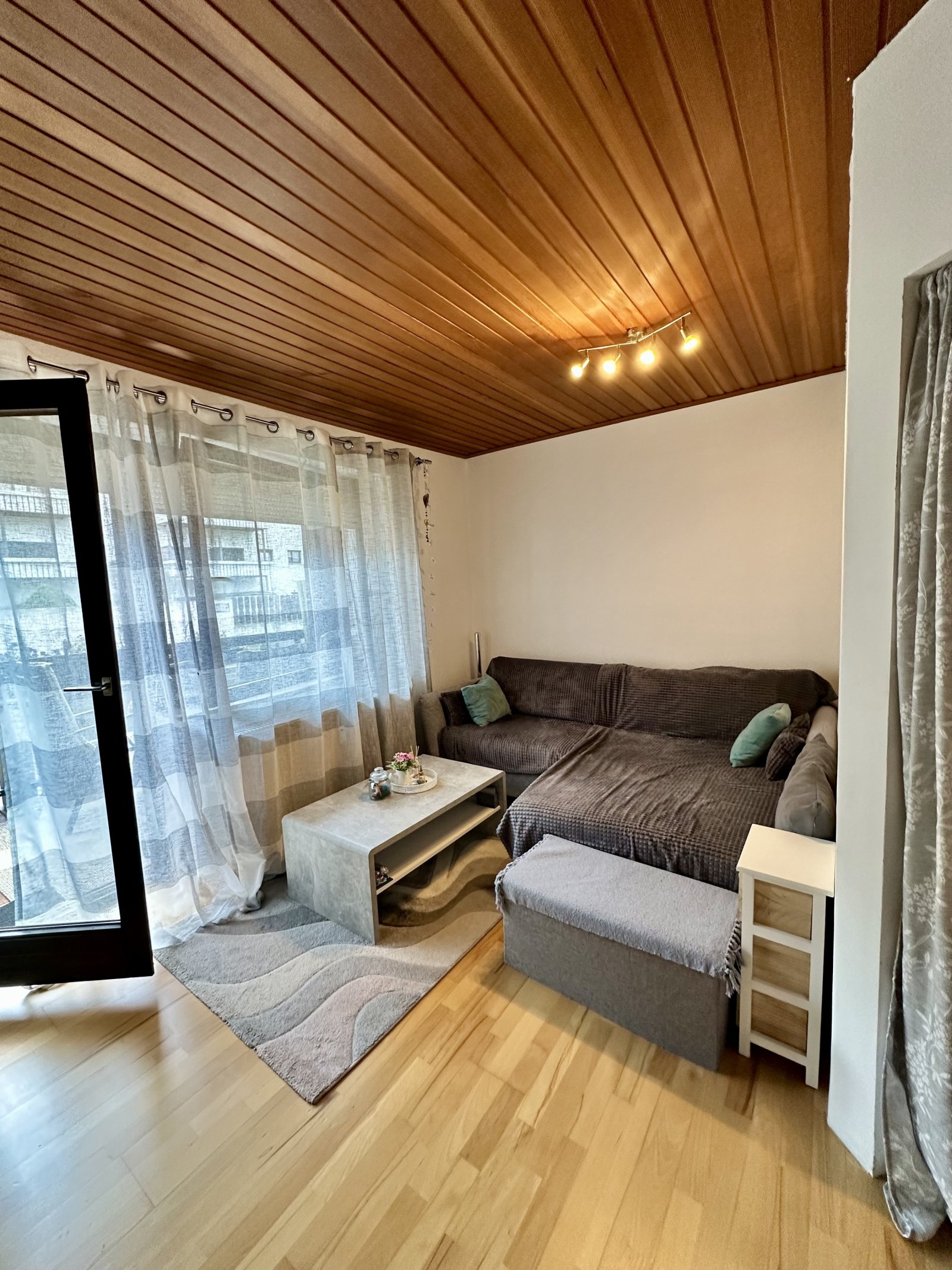 Kapitalanlage - vermietetes 1 Zimmer Apartment im Erdgeschoss mit Balkon in Durach oder Eigennutzung