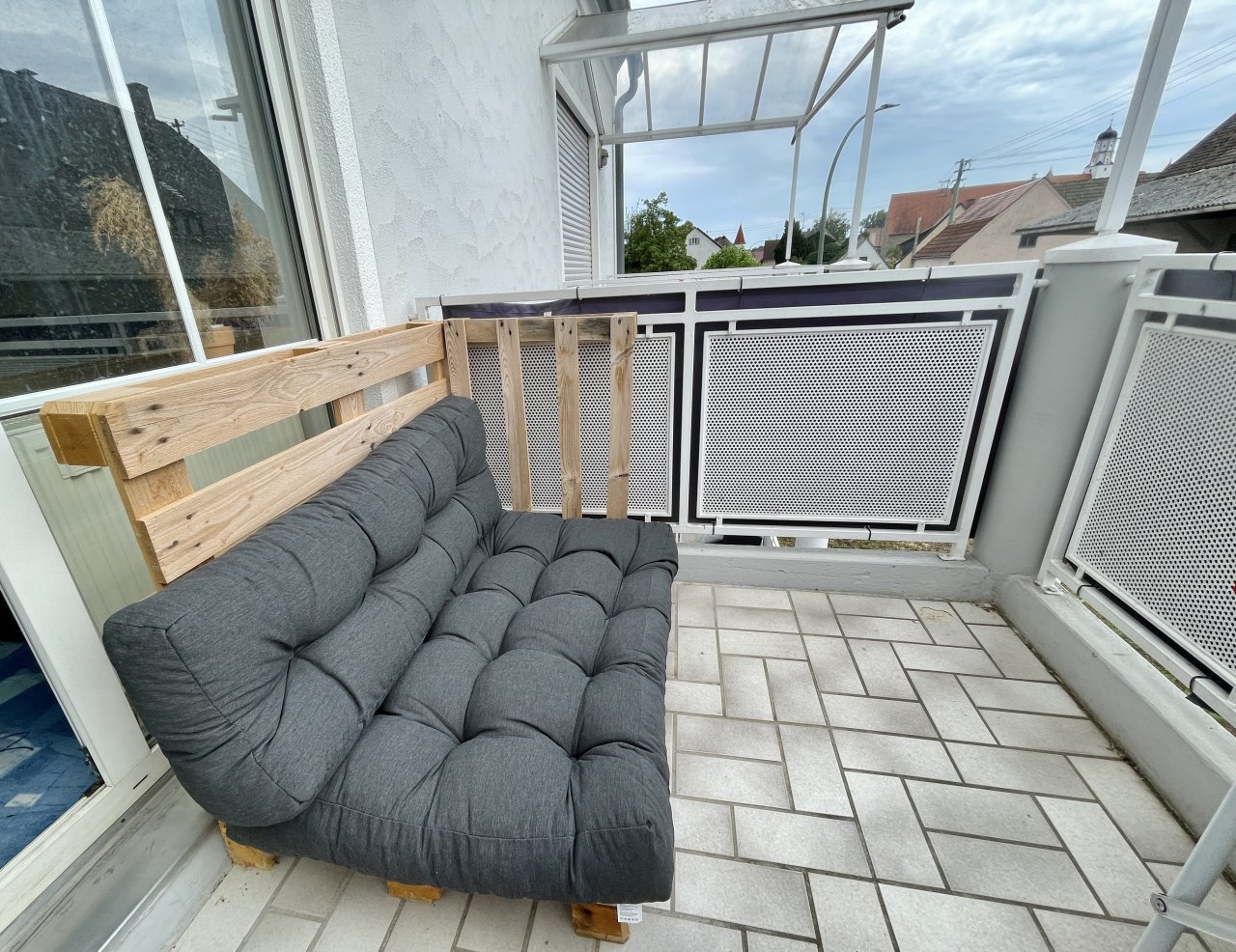 Balkon mit Überdachung