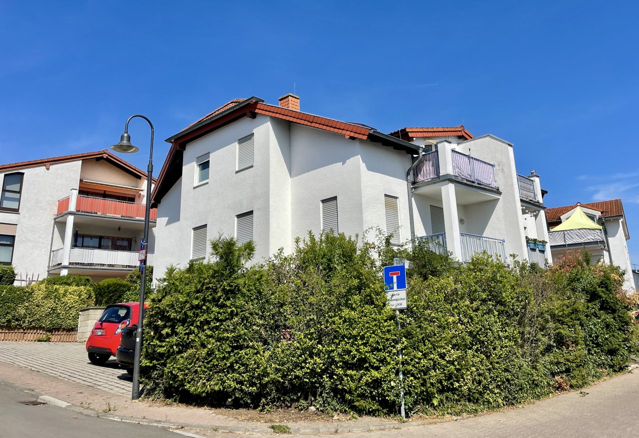 Ober-Olm: Helle 2 Zimmerwohnung mit sonniger Terrasse in Ober-Olm  Ober-Olm: Helle 2 Zimmerwohnung mit sonniger Terrasse in Ober-Olm