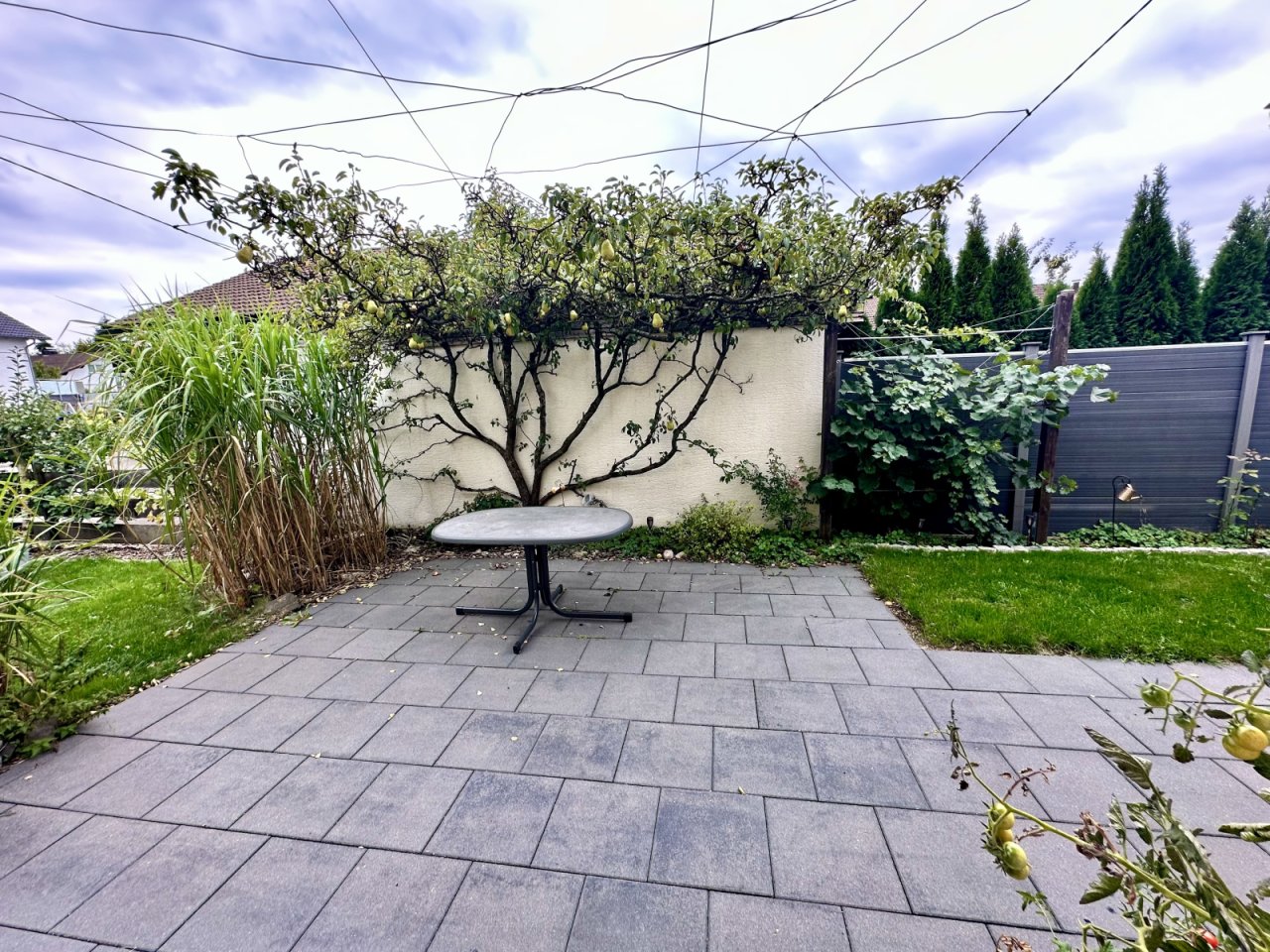 Terrasse vom Wohnzimmer aus begehbar Terrasse vom Wohnzimmer aus begehbar